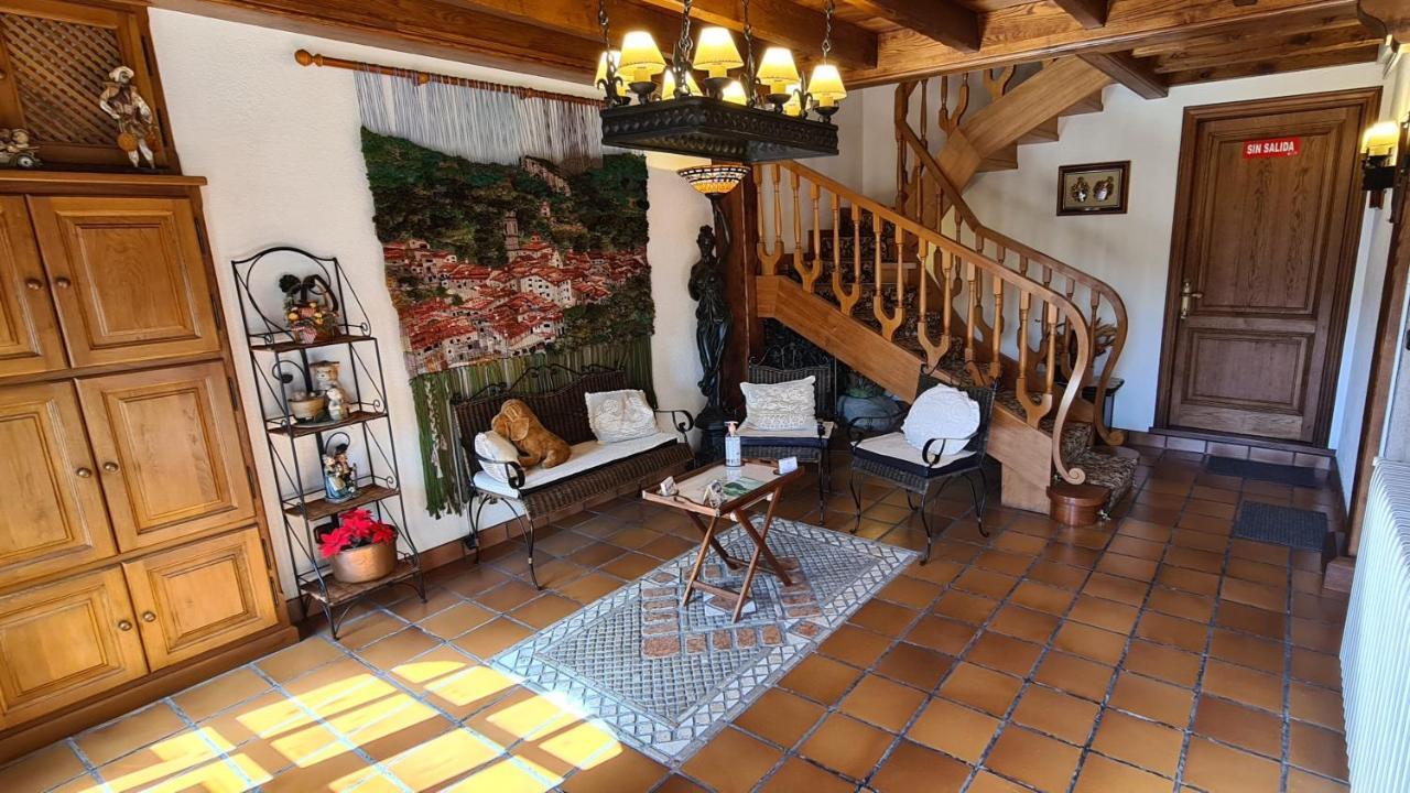 Can Vila Rupit Bagian luar foto